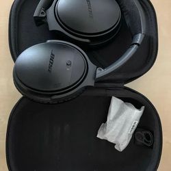 Bose QuietComfort 35 Qc35 Wireless Noise Cancelling Headphones II - Black