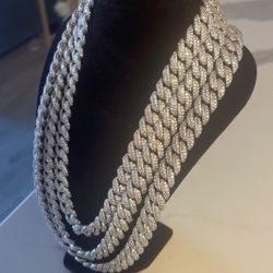 Iced Out Cuban Moissanite Chain