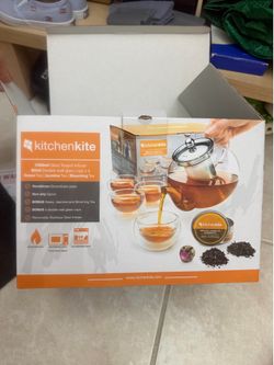 Kitchenkite Glass Teapot Set (Brand New in Box)