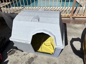 Dog house
