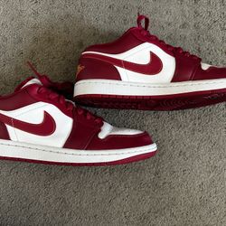 Air Jordan 1 Low Cardinal Red