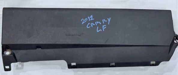 2011 Toyota Camry Passenger Side (R.H) Knee Bag
