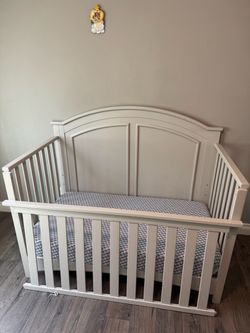 Baby crib