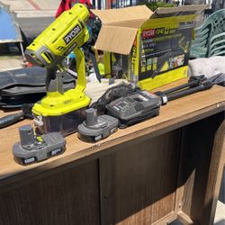 Ryobi One + 18 V EzClean Cordless Power Cleaner