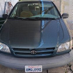 2000 Toyota Sienna