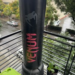 Venum Punching/kicking Standing Training Bag