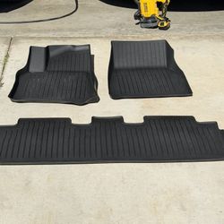 Tesla Model Y All Weather Floor Mats 