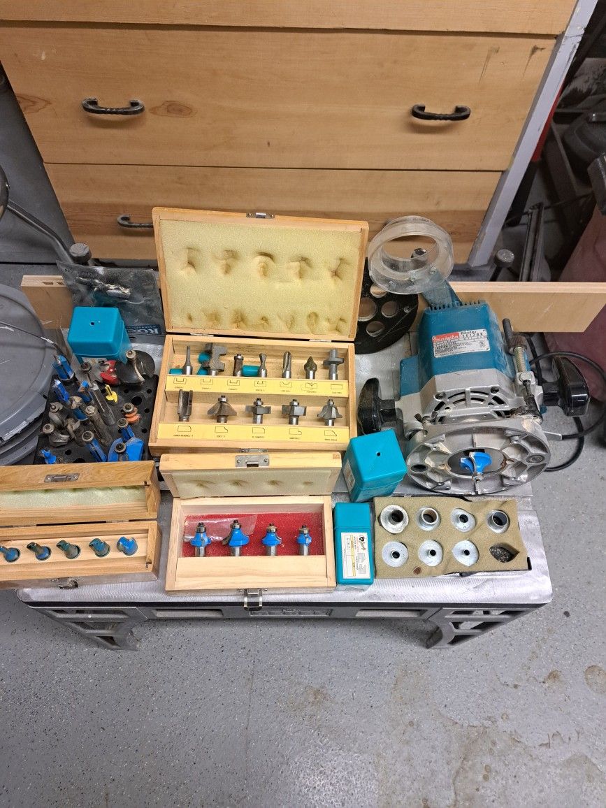 Router, Table, Lots Of Bits  MAKITA