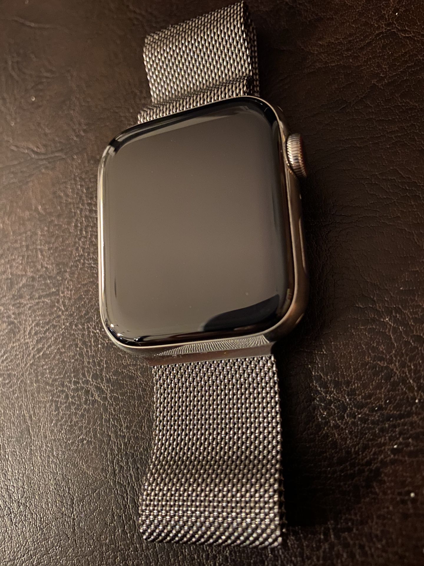 Stainless Steel Apple Watch Series 4 (GPS & Cellular) 44MM
