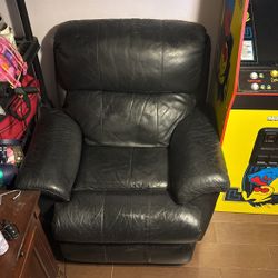 Black Recliner 