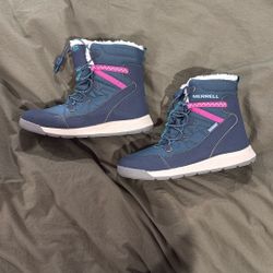 Girls Waterproof Snow Boots Size 3 - Brand New in Box!