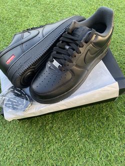 Black Supreme AF1’s