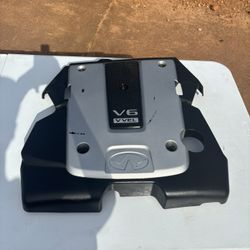 OEM 2010 Infiniti G37 Engine Cover 