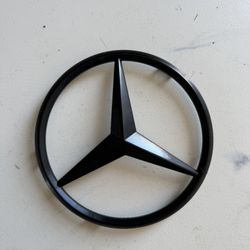 Mercedes Emblem