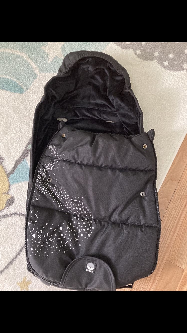 Infant car seat foot-muff / sleeping back