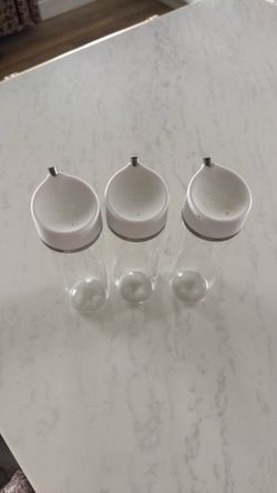 3 OXO oil pouring containers