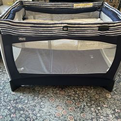 Chicco playpen 