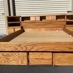 QUEEN Vintage Oak Platform Bed