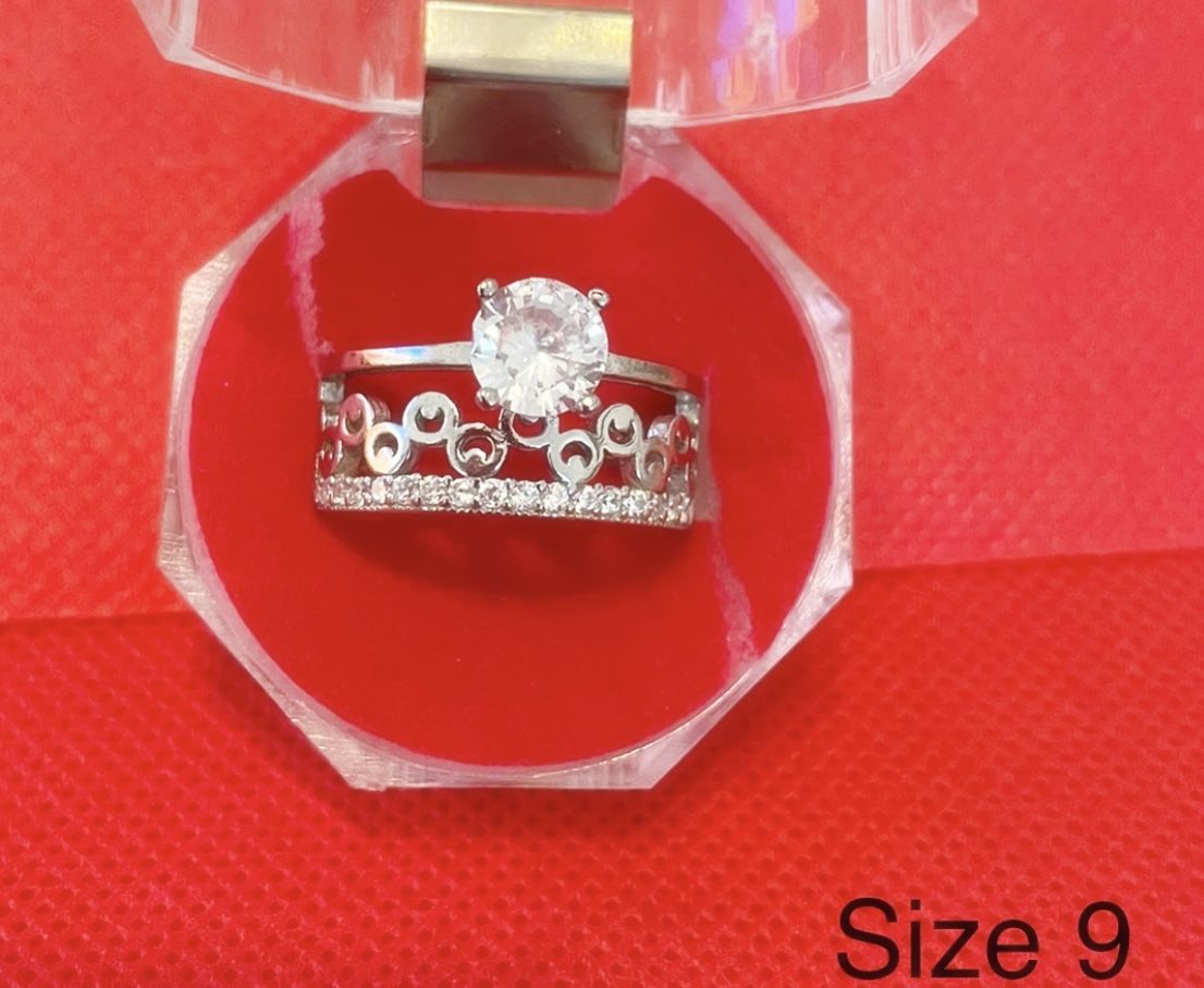 Engagement Ring With Box