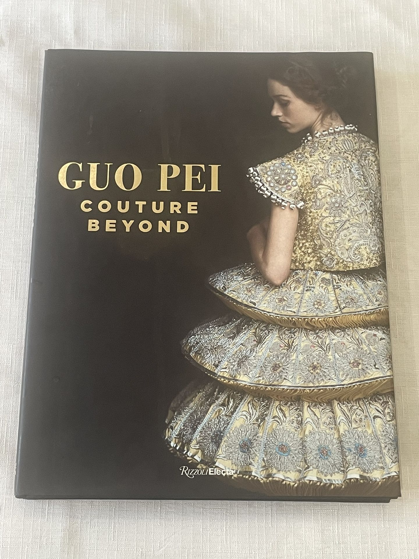 Guo Pei: Couture Beyond BEAUTIFUL FASHION BOOK - New