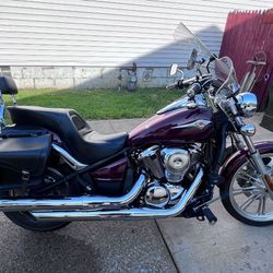 2012. Kawasaki 900 custom
