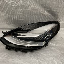 2017,2018,2019,2020 Tesla Model 3 Left Headlight