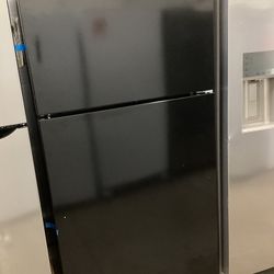 Whirlpool 20.5 cu.ft Top Freezer Refrigerator