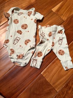 Baby carter’s cookies and milk pajama set. Size 3 months