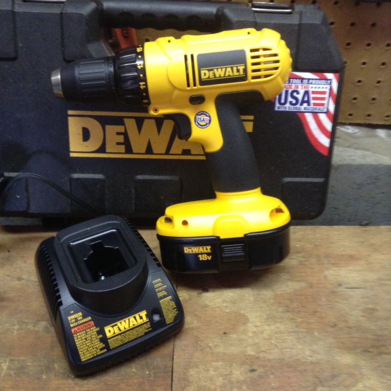 New Dewalt 18 V drill kit
