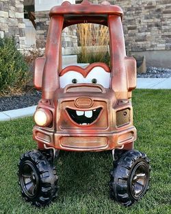 Little Tikes Cozy Coupe Ride-On