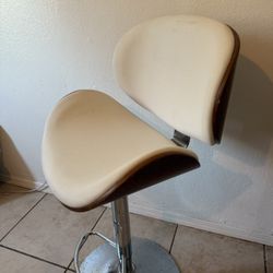 professional makeup/styling chair