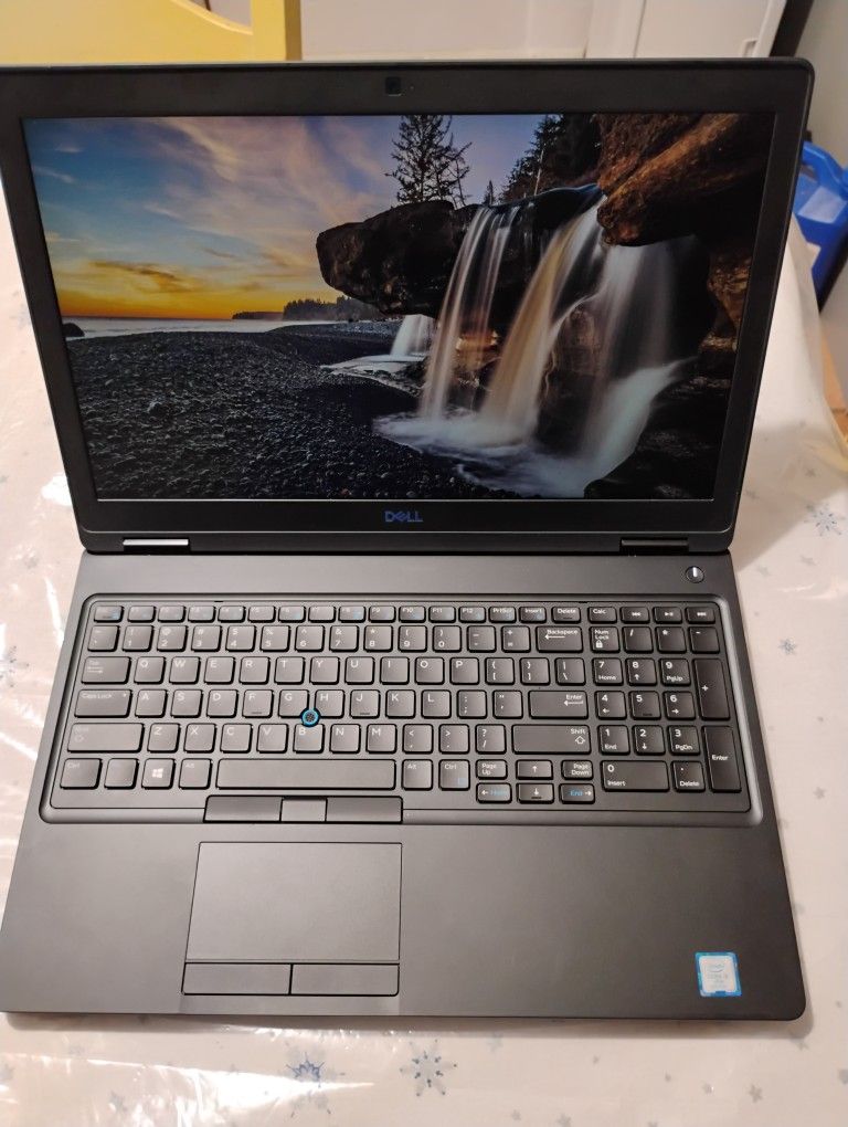 Dell Latitude 5590  , OBO.