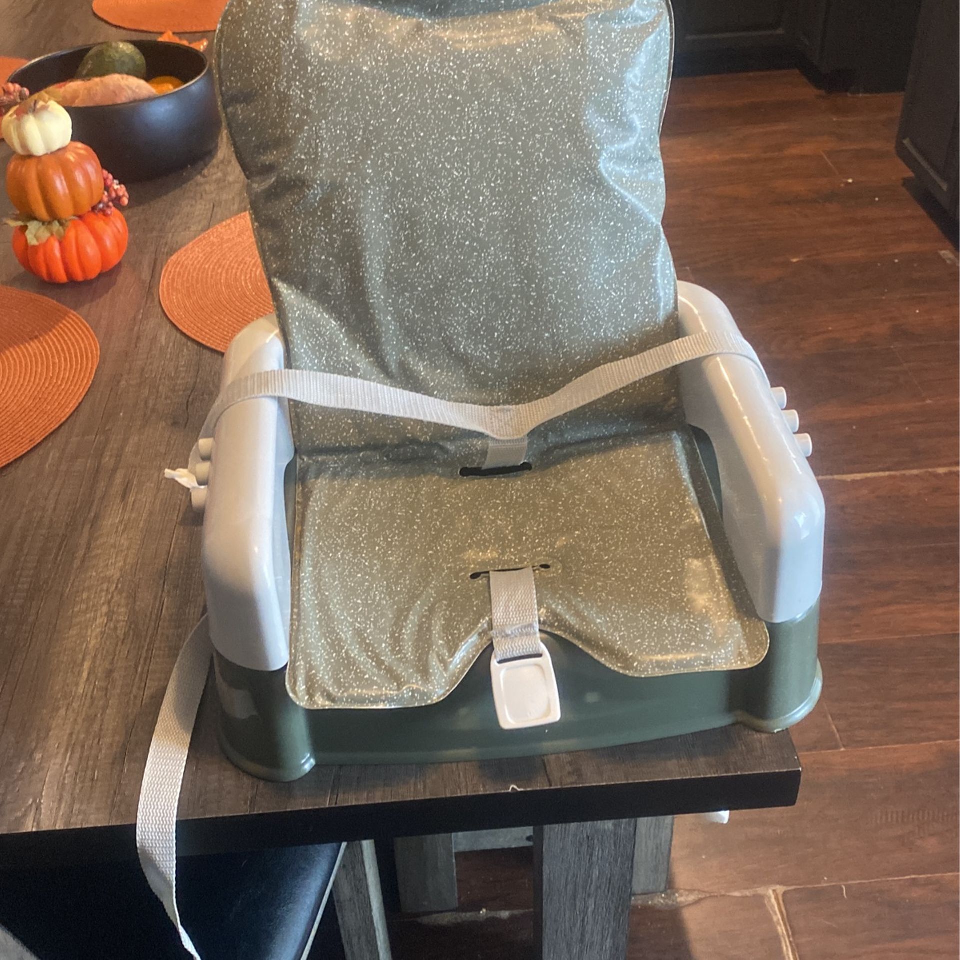 DLX SIT, SNACK GO BOOSTER W/ PAD