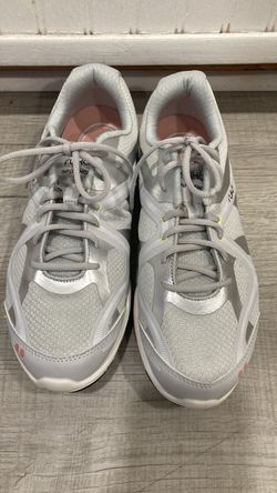 Women Ryka shoes size 9W