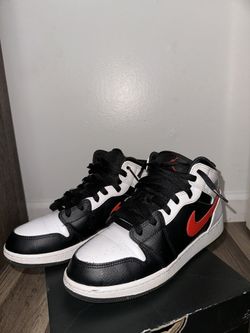Air Jordan 1 Mid 