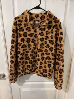 Women’s Leopard Print Fuzzy Sweater