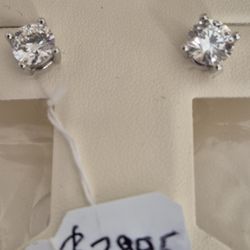 1.50 Ctw Diamonds 💎  Earrings G I A CERTIFIED 