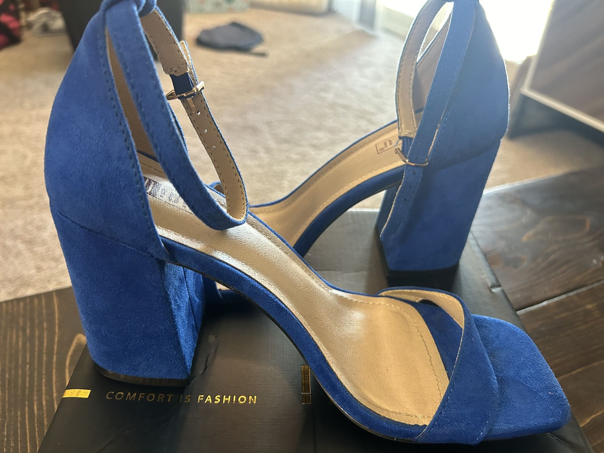 Blue Suede Women’s dress shoes