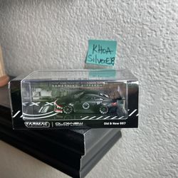 Tarmac Works Hobby 64 Old & New Porsche 997 Shark Face Matte Black 