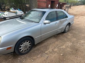 2001 Mercedes-Benz E-Class