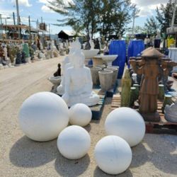 Concrete Ball Sphere / Cement Garden Balls Backyard Patio Spheres / Concrete Orbs