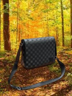 Louis Vuitton Damier Graphite Messenger Bag