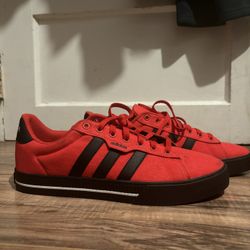 Adidas Shoes Size 10 Men’s NO INSOLES