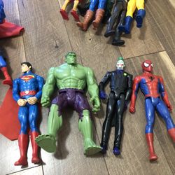 Action Figures Set 