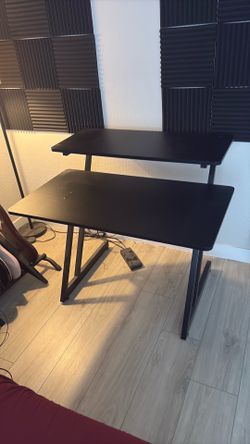 On-Stage WS7500 Desk