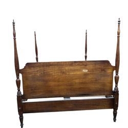 Henredon Queen Four Poster Wood Bed Frame Traditional Satin Model 3702-10