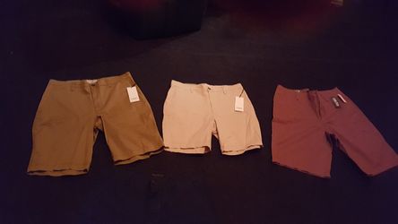 Longboard short size 32 and two flat from shorts size32 new with tag 10.00 dollars each