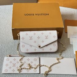 Woman’s Pink Handbag 