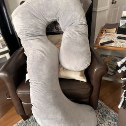 Free Mom Cozy Pillow