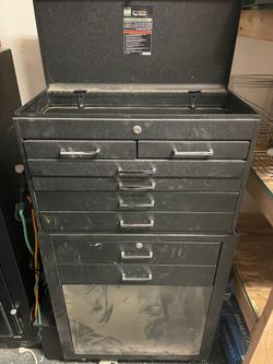 Tool cabinet